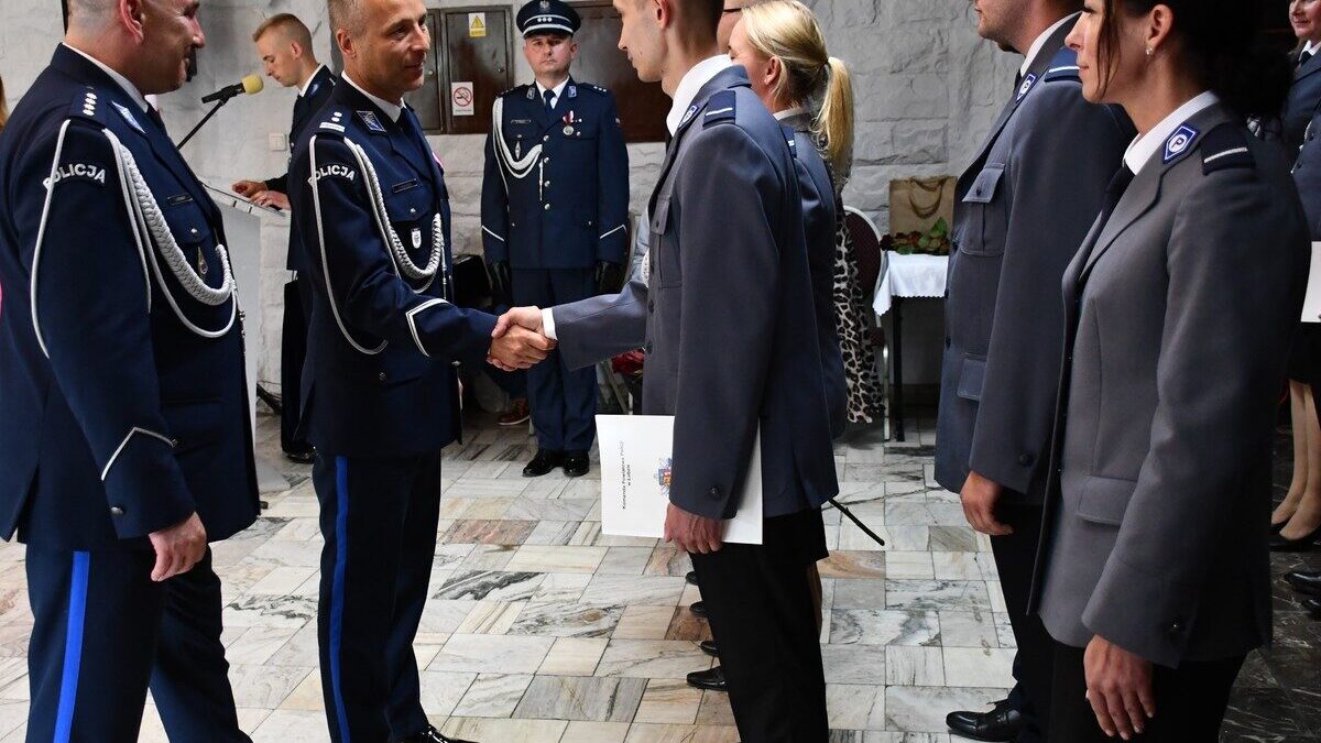 Uroczyste obchody Święta Policji w Łobzie
