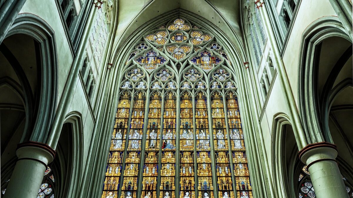 Strażnicy przeszłości – kim są ci, którzy ratują polskie zabytki?