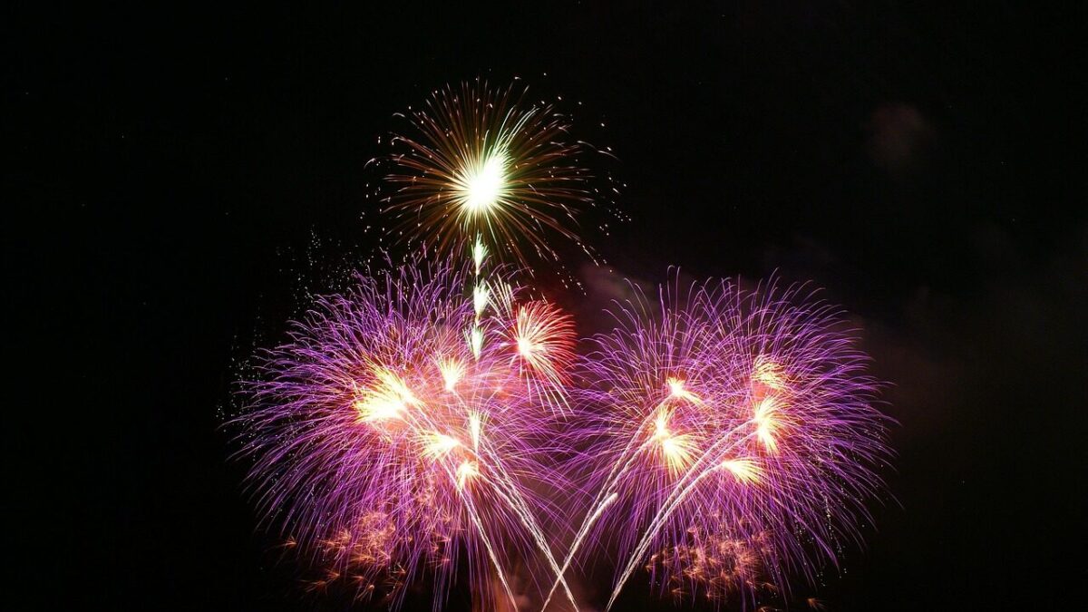 Debata o zakazie fajerwerków w Polsce nabiera tempa