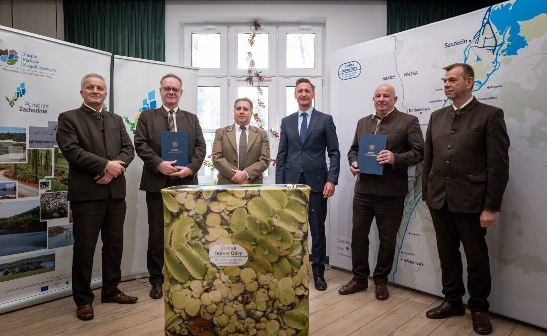 Podpisy umów na ochronę parków krajobrazowych w Pomorzu Zachodnim