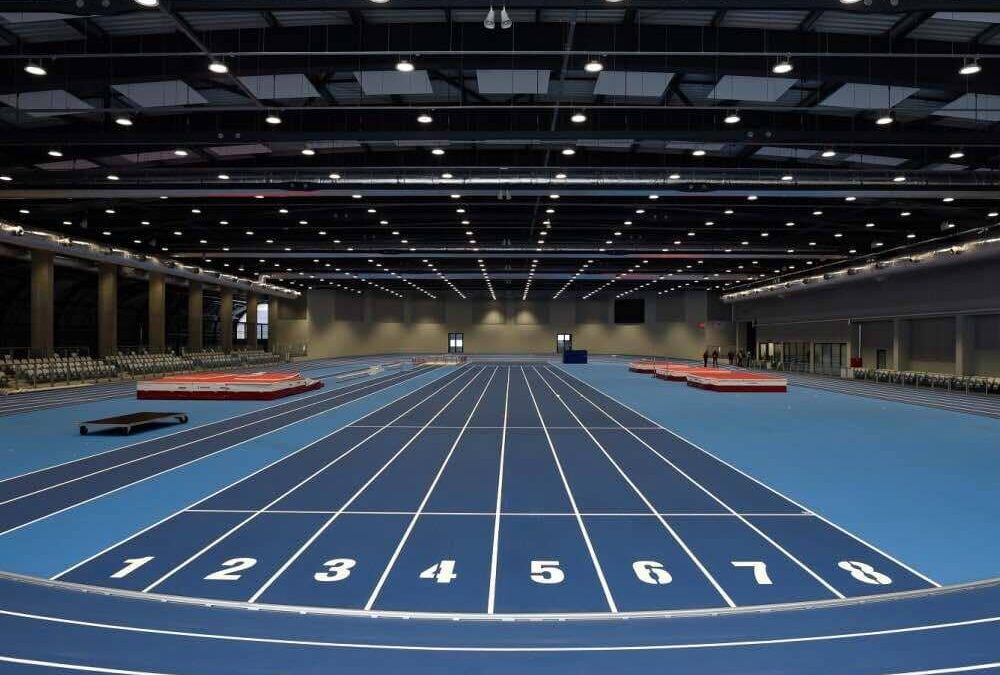 Maria Habrych i Lena Znajewska walczą o punkty w pięcioboju na Mistrzostwach Polski U18 w Rzeszowie