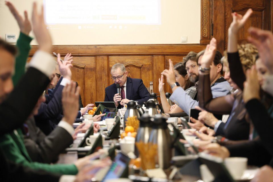 Kompetencje radnych w Polsce – czy powinny być wymagane?