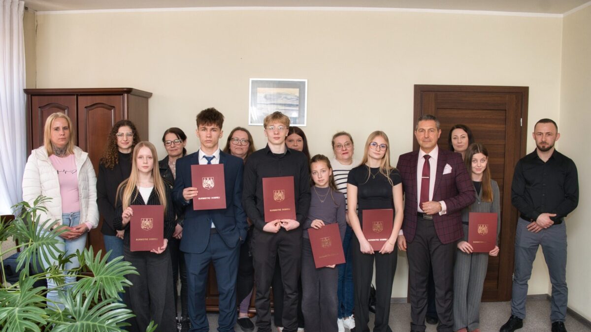 Wręczenie stypendiów sportowych w Dobrej