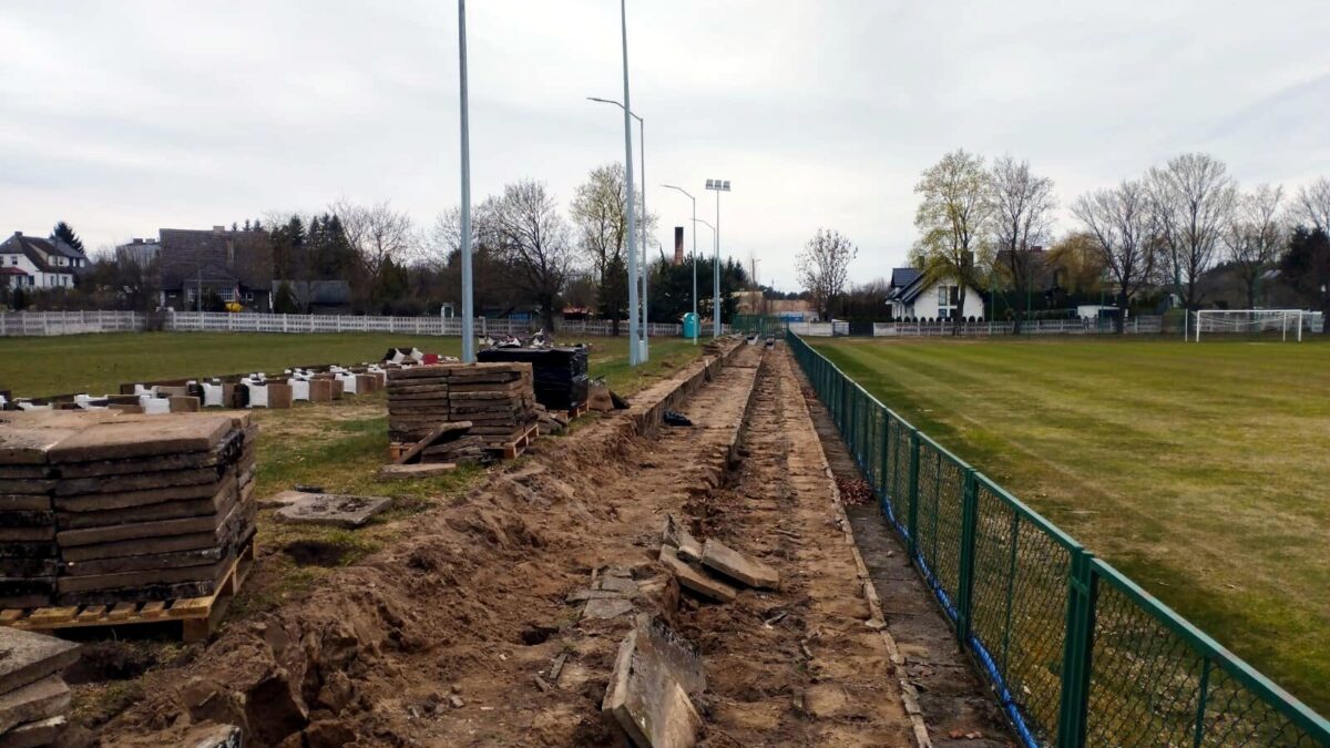 Rozpoczęcie budowy nowych trybun na stadionie im. Antoniego Kontowicza w Dobrej